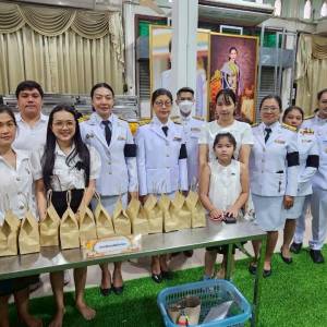 วิทยาลัยเทคนิคอ่างทอง 🙏🏻ร่วมพิธีเจริญพระพุทธมนต์และทำบุญตักบาตร ถวายเป็นพระราชกุศล เนื่องในวันคล้ายวันพระราชสมภพพระบาทสมเด็จพระบรมชนกาธิเบศร มหาภูมิพลอดุลยเดชมหาราช บรมนาถบพิตร ✨“#วันชาติและวันพ่อแห่งชาติ” 5 ธันวาคม 2568🇹🇭