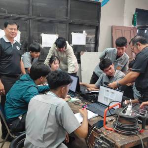 ผู้บริหาร วิทยาลัยเทคนิคอ่างทอง ลงพื้นที่เยี่ยมให้กำลังใจการสอบปลายภาค และนิเทศการจัดการเรียนการสอน ( ก่อสร้าง-โยธา-สถาปัตย์ วิทยาลัยเทคนิคอ่างทอง ช่างกลโรงงาน  วิทยาลัยเทคนิคอ่างทอง )